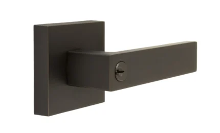 Cosmopolitan Lever Set, Keyed Entry Function, Oil Rubbed Bronze