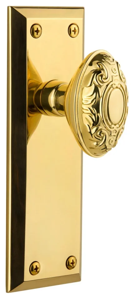 Grandeur Fifth Avenue Plate Dummy with Grande Victorian Knob in Polished Brass
